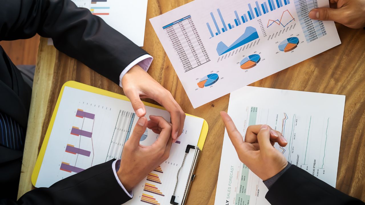 Fractional CMO Helps Scale a Business
